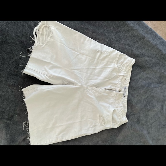 Zara shorts - Picture 2 of 3